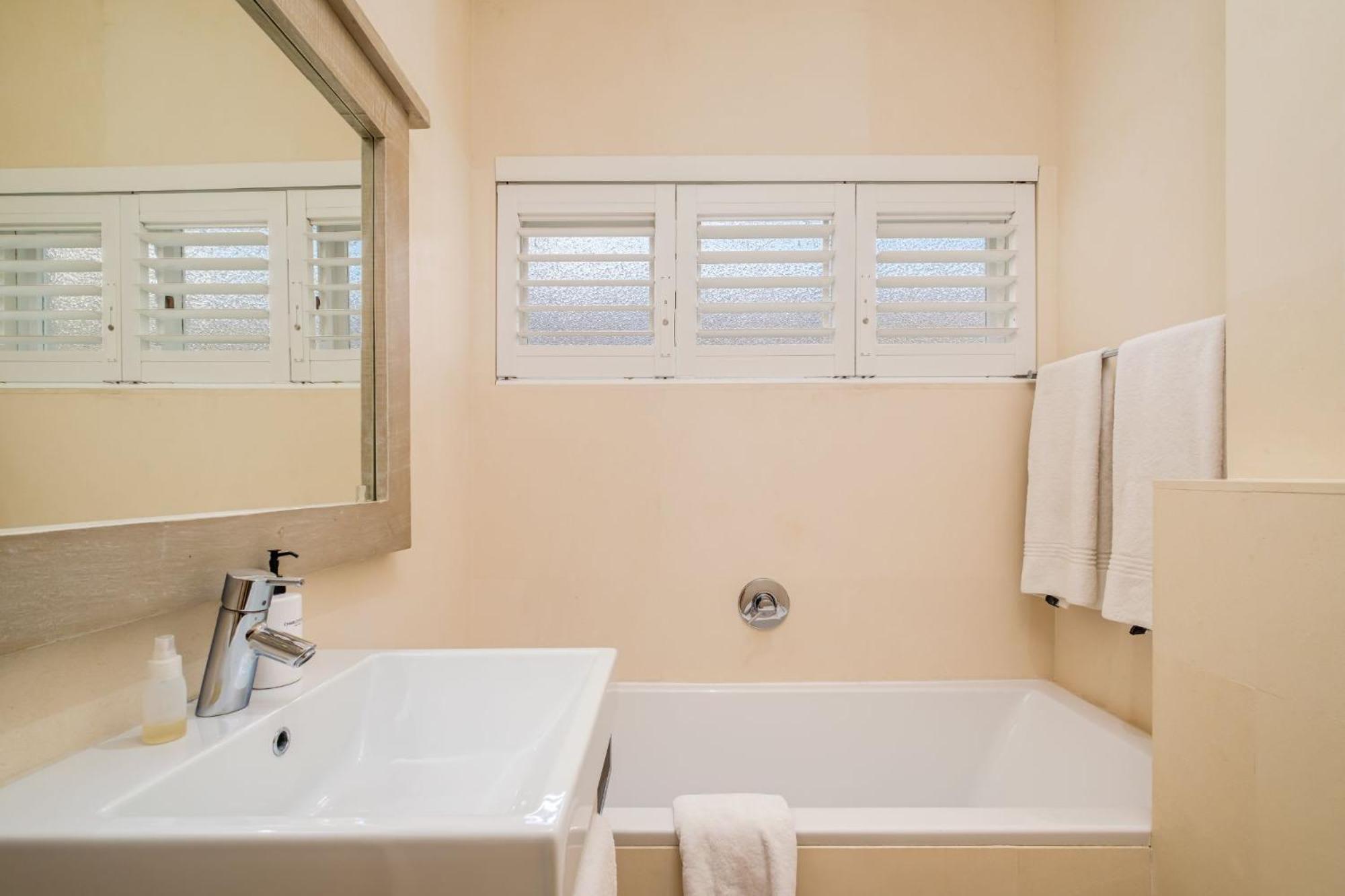 Nox Rentals - Barbados Pousada *
